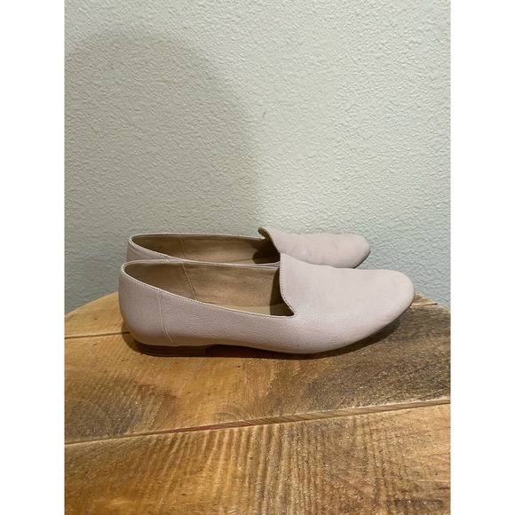 Naturalizer Kit 2 Womens Faux Leather Beige Slip On Loafer - Picture 1 of 8